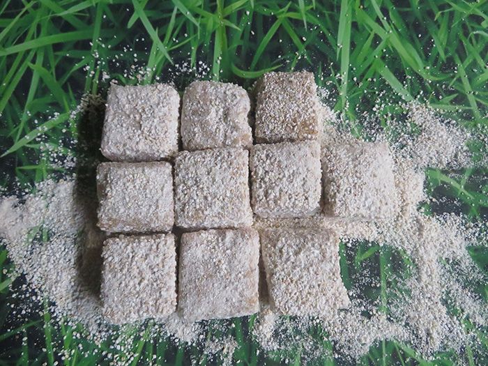 Bánh Xà Lam xứ Duồng, Chí Công
