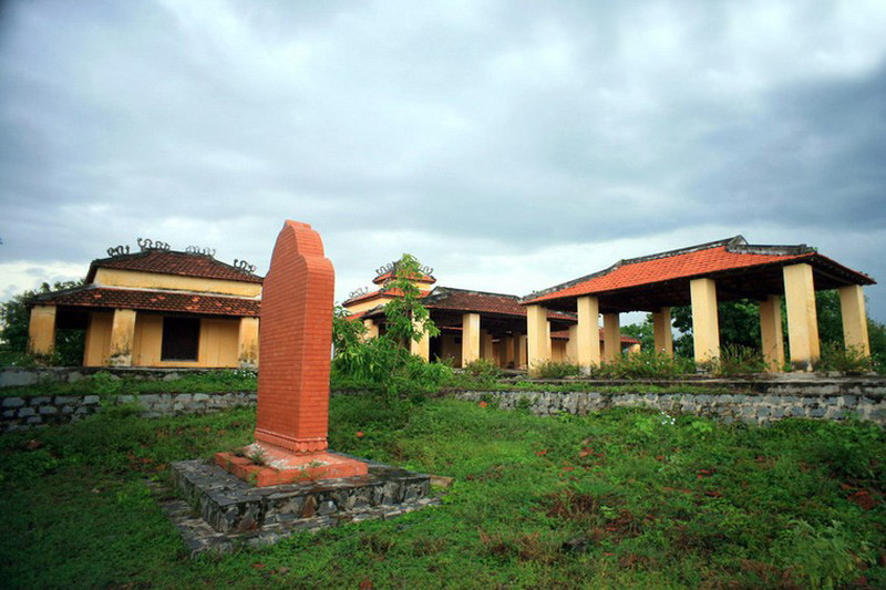 Đền thờ Pô Klong Mơh Nai