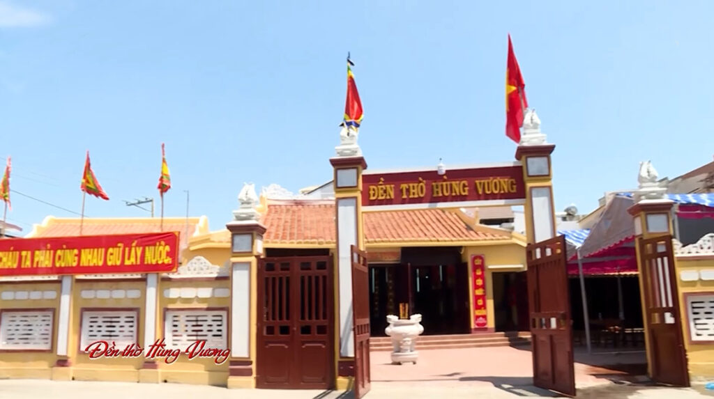 Miếu quốc tổ Hùng Vương - Thị trấn Phan Rí Cửa.
