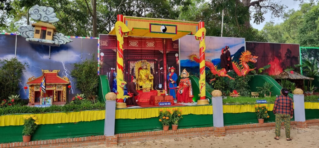 Đặc sắc Lễ hội Văn hóa – Du lịch Dinh Thầy Thím