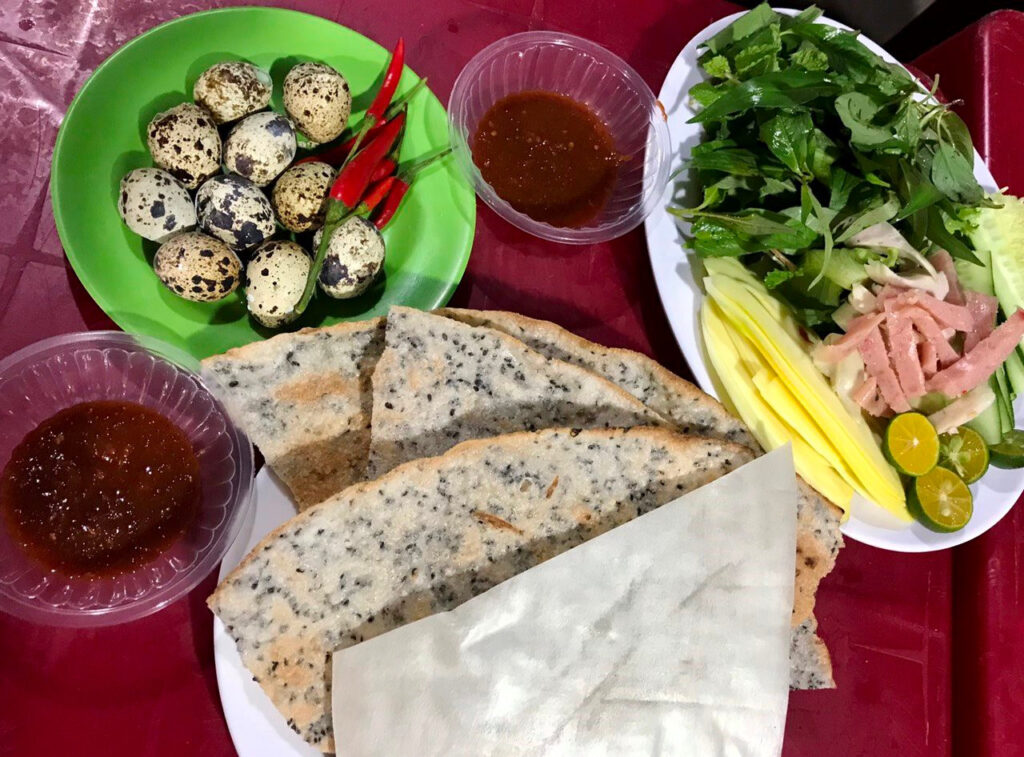 Bánh tráng mắm ruốc