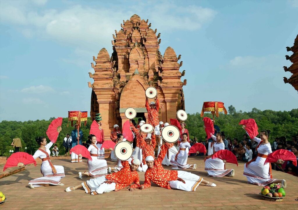lễ hội Katê của người Chăm tỉnh Bình Thuận
