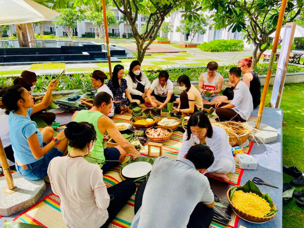 Cùng trải nghiệm văn hóa ẩm thực Tết Việt